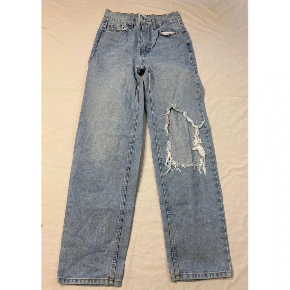 BDG Urban Outfitters High-Rise Baggy Distressed Light Wash Jeans Size 26